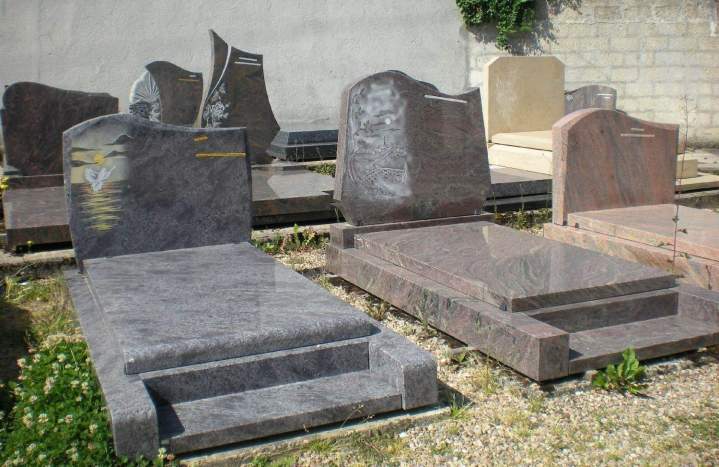 Monuments funéraires Verdun